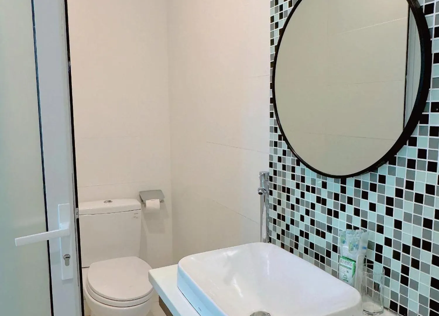 Cen Hotel Vung Tau 2*,